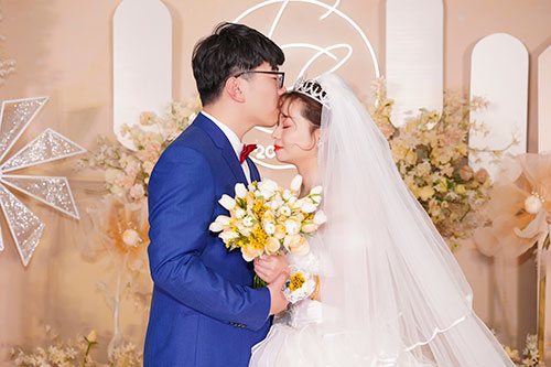 新郎新娘婚禮過(guò)程拍攝